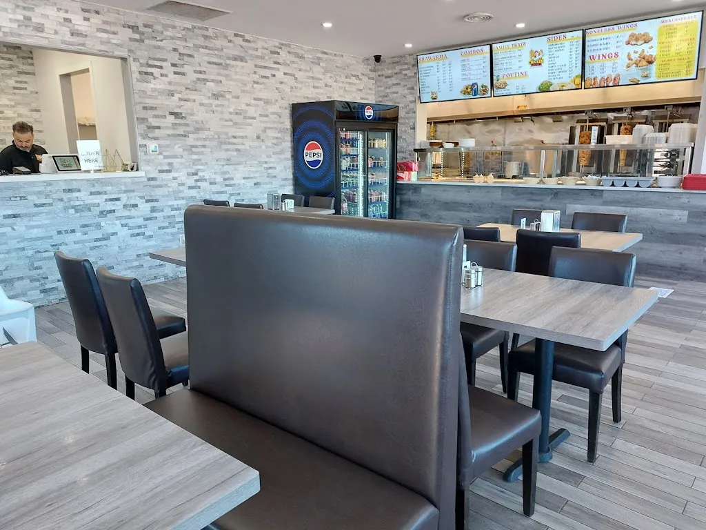 Chicken Palace_Arnprior_slider_immagine_3