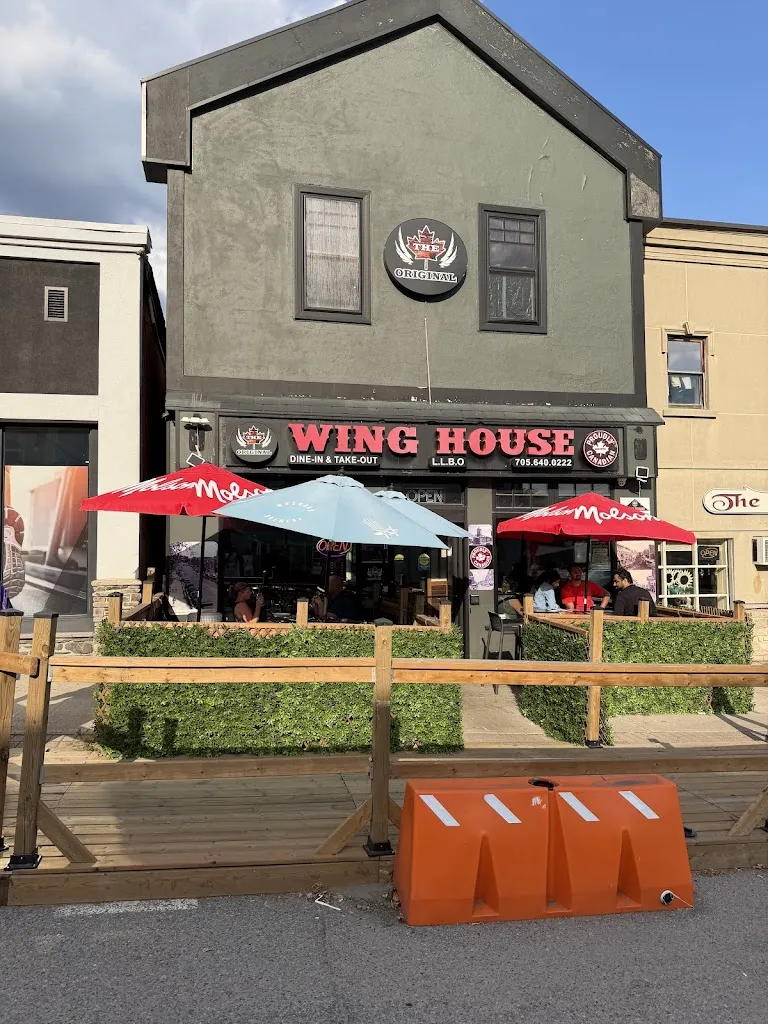 Wing House Bracebridge restaurante en Bracebridge
