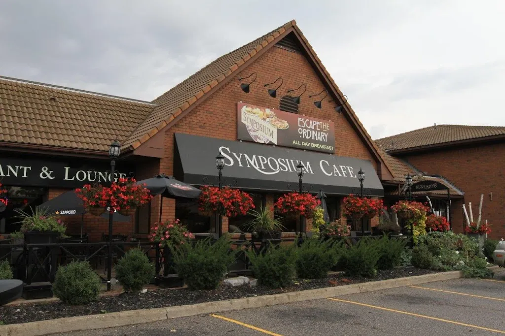 Symposium Cafe Restaurant Brantford restaurante en Brant