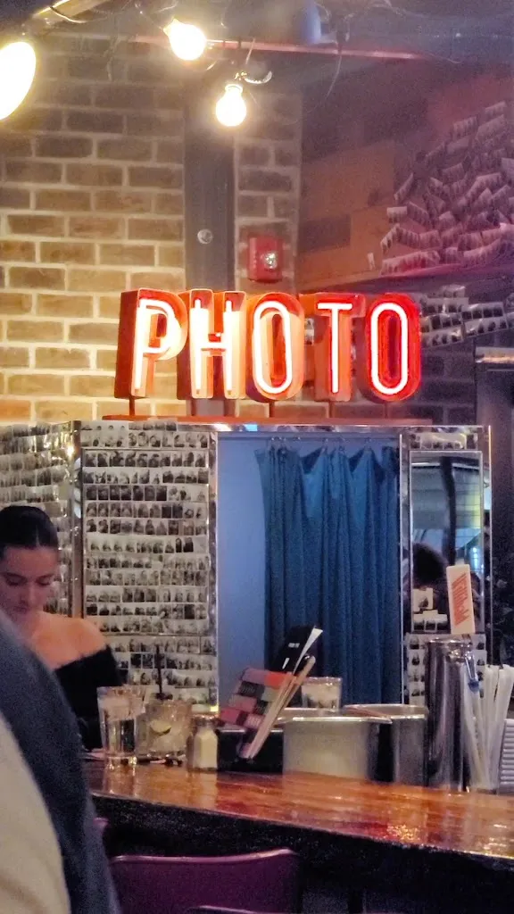 Sociable Kitchen + Tavern_Brant_slider_imagen_2