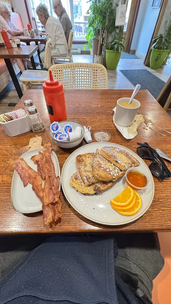 Jimmy's Cell Phone Repair_FRESKA Café & Eatery_Carleton Place_review