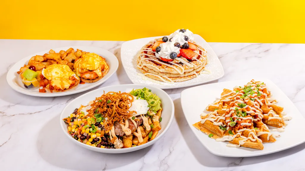 Stacked Pancake & Breakfast House_Carleton Place_slider_imagen_2