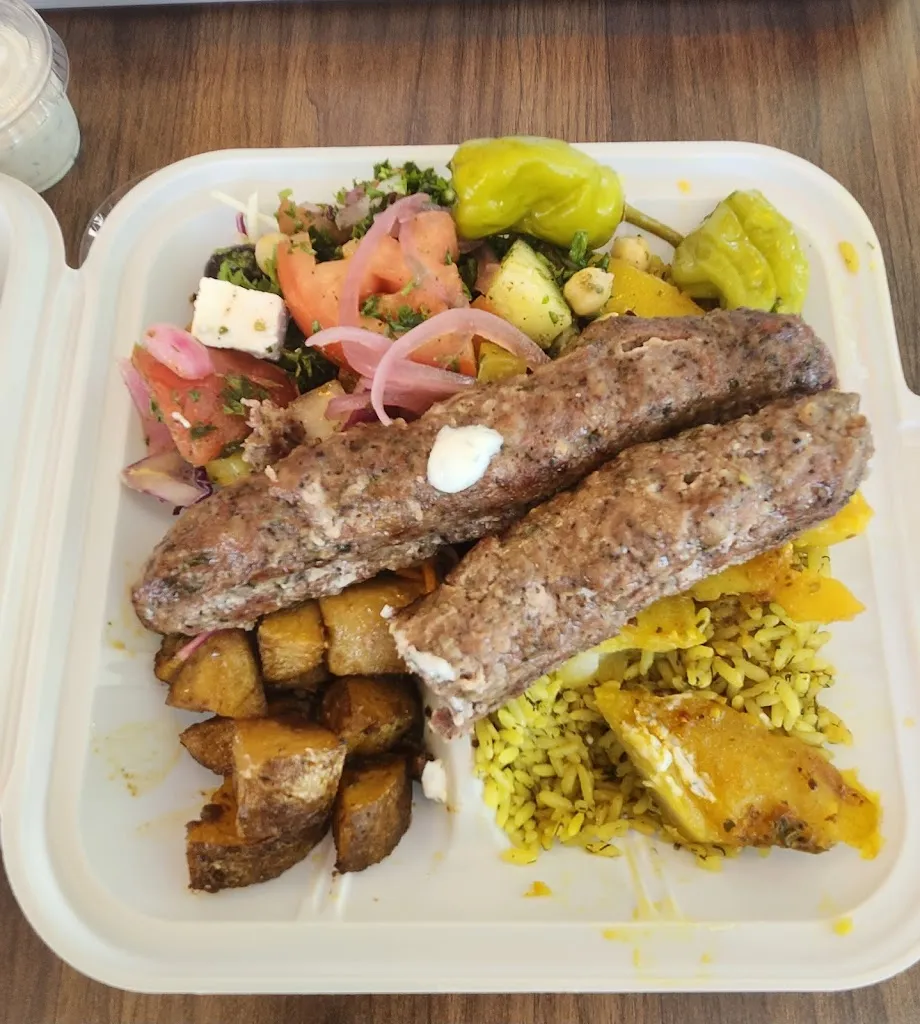 Dianna Elliott_Fusion House, Greek - Mediterranean Kitchen, Carleton Place_Carleton Place_review