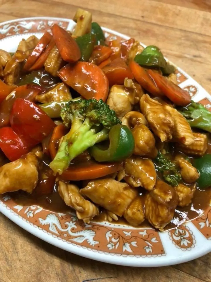 House Of Fong Restaurant_Carleton Place_slider_image_2