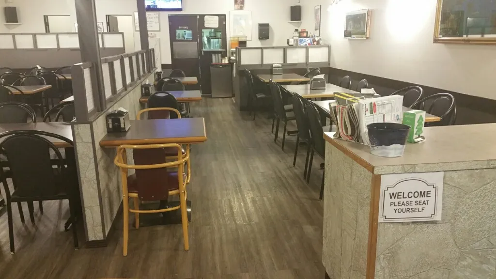 Anna's Pizza and Family Restaurant restaurante en Beaverlodge