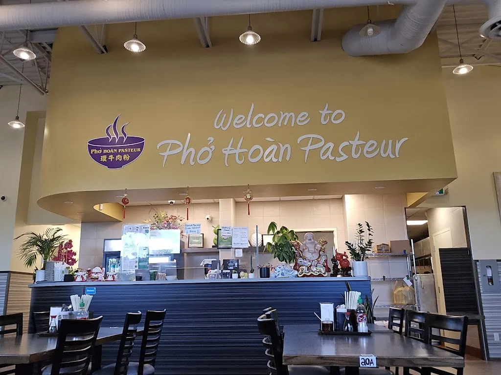 Pho Hoan Pasteur (Fort Sask) restaurante en Fort Saskatchewan