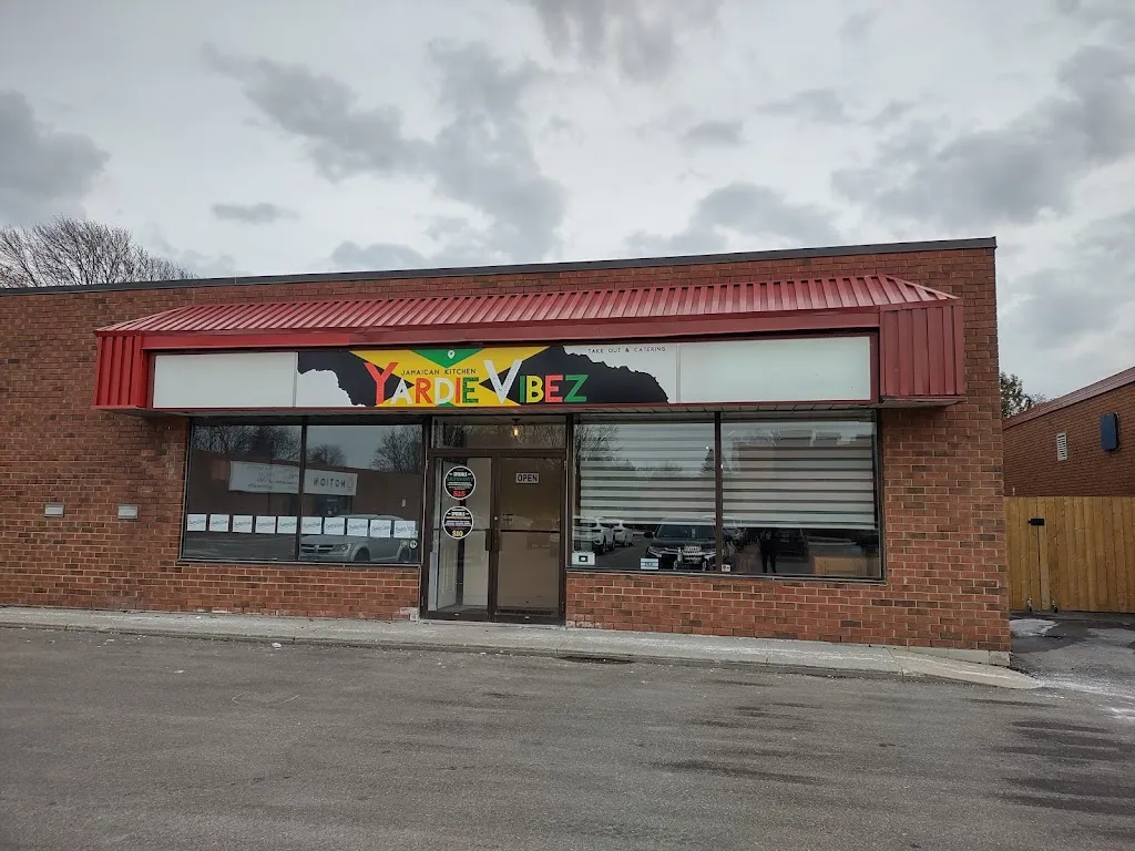 Yardie Vibez Jamaican Kitchen and Lounge ristorante a Chatham-Kent
