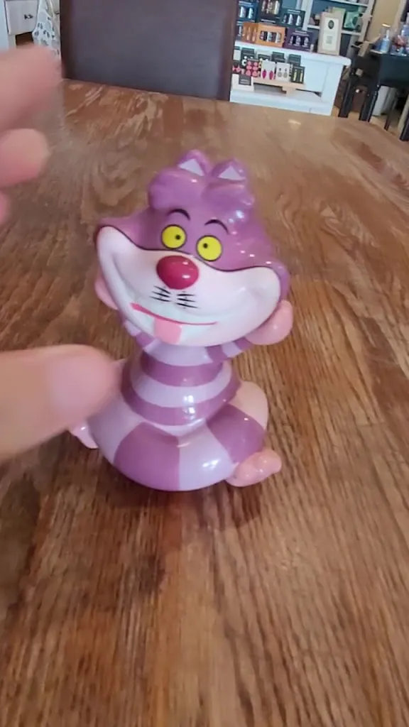 Rosey_Mad Hatter's Table_Cookstown_reseña