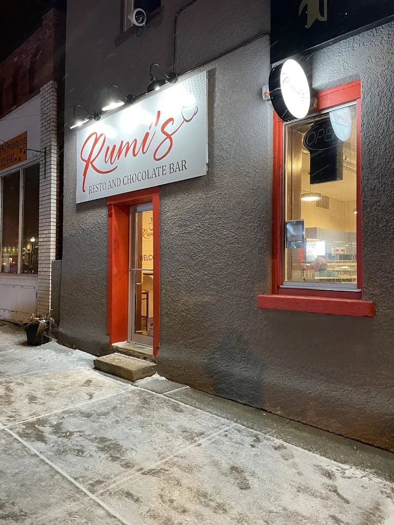 RUMIS GRILLHOUSE restaurante en Elmvale