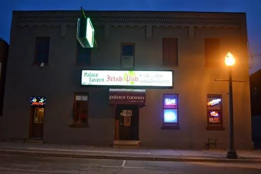 Palace Tavern_Elmvale_slider_immagine_3