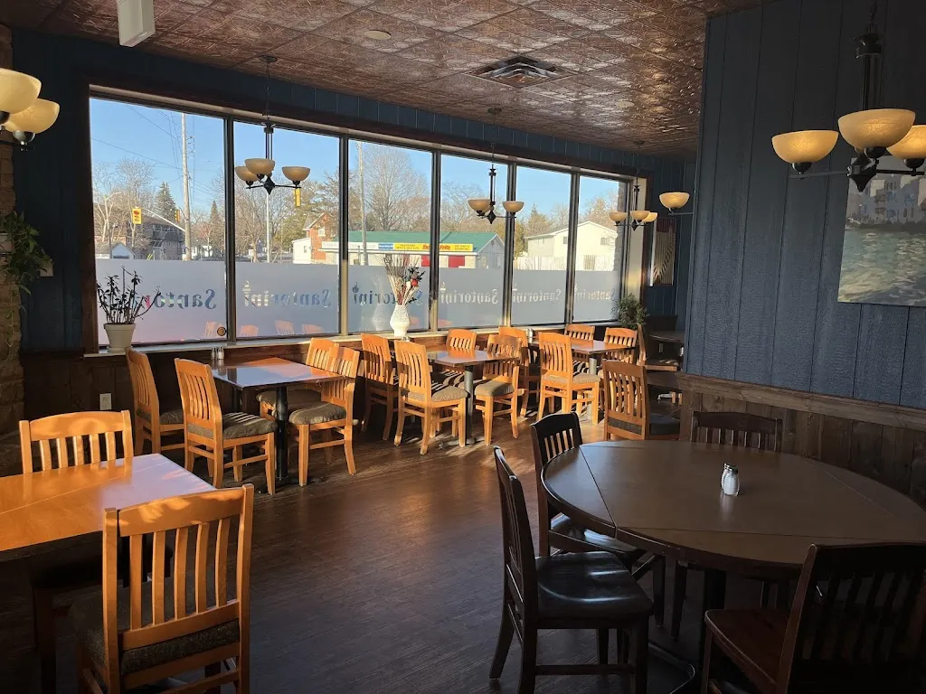 Santorini Mediterranean Grill_Greater Napanee_slider_image_3