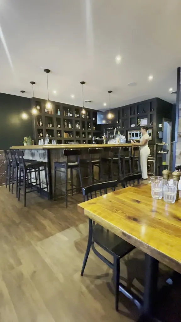 Kitchen on Sixth_Etobicoke_slider_bild_2