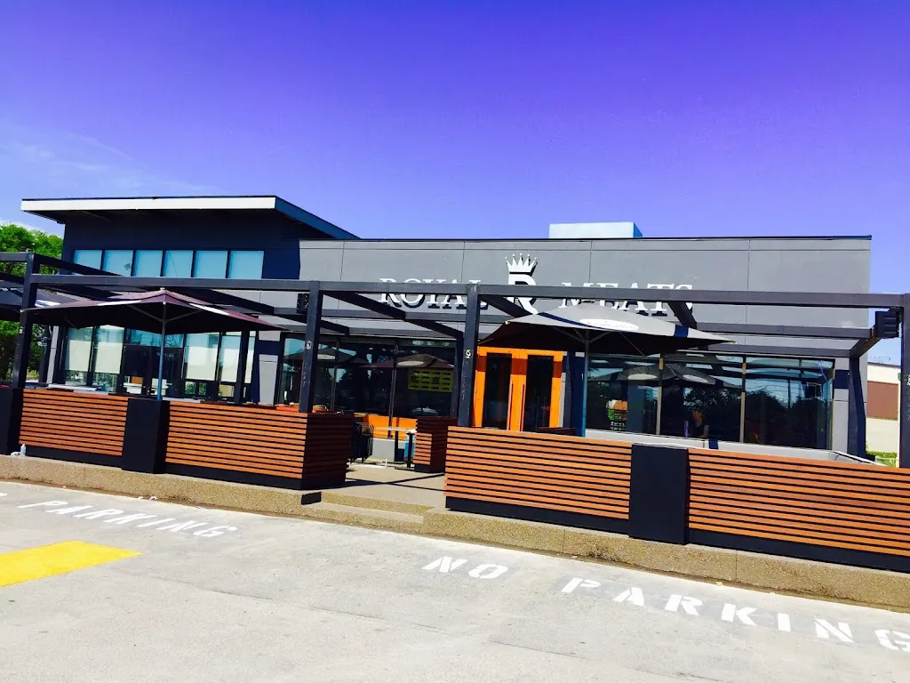 Royal Meats BarBeque restaurante en Etobicoke