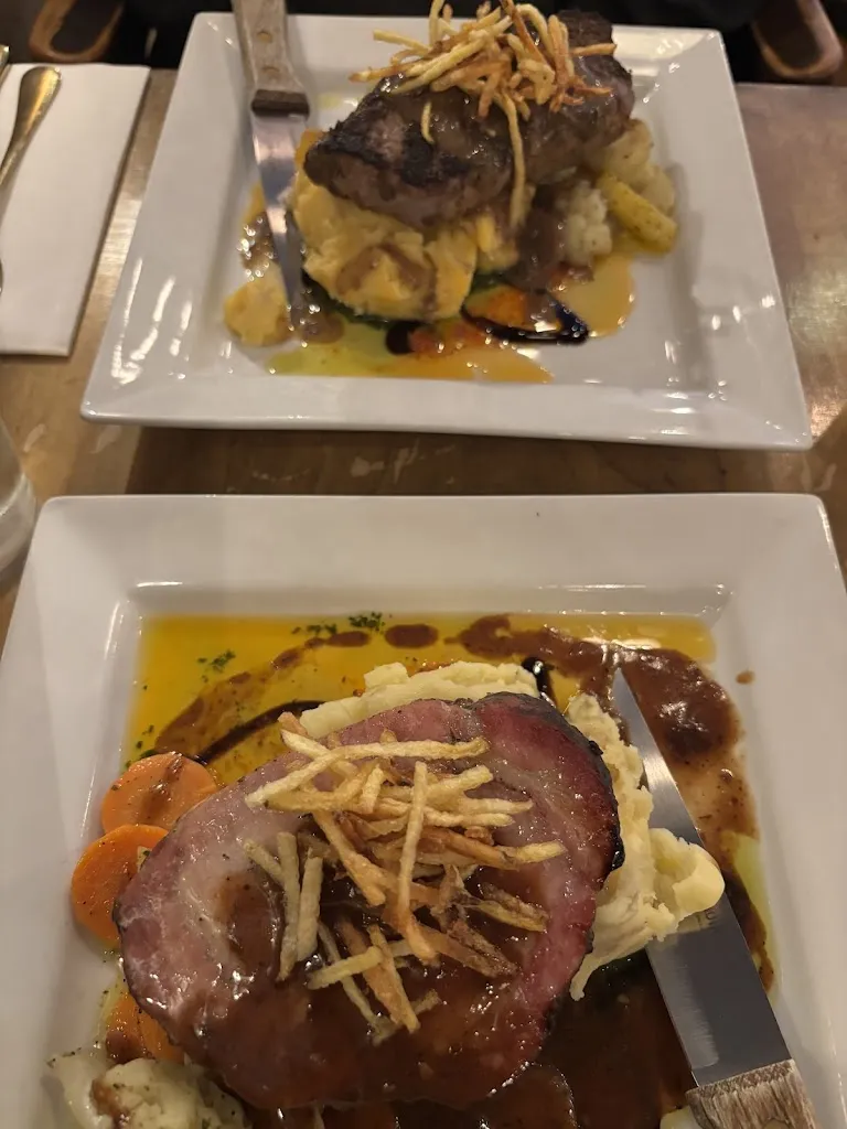 Part 2 Bistro_Goderich_slider_imagen_3