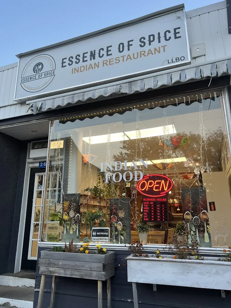 Essence Of Spice restaurante en Gravenhurst