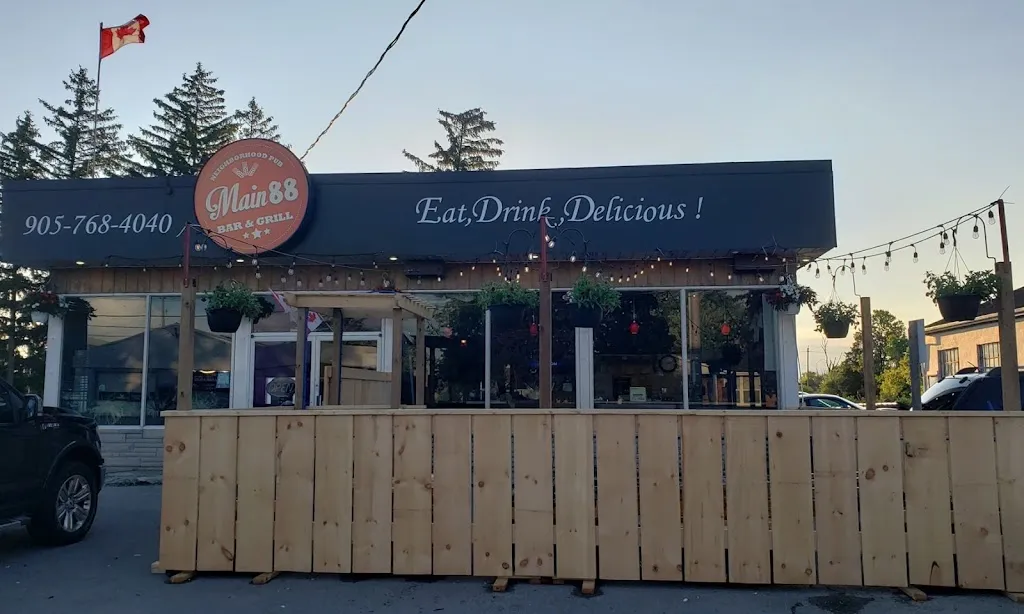 Main 88 Pizza Pub restaurante en Haldimand County