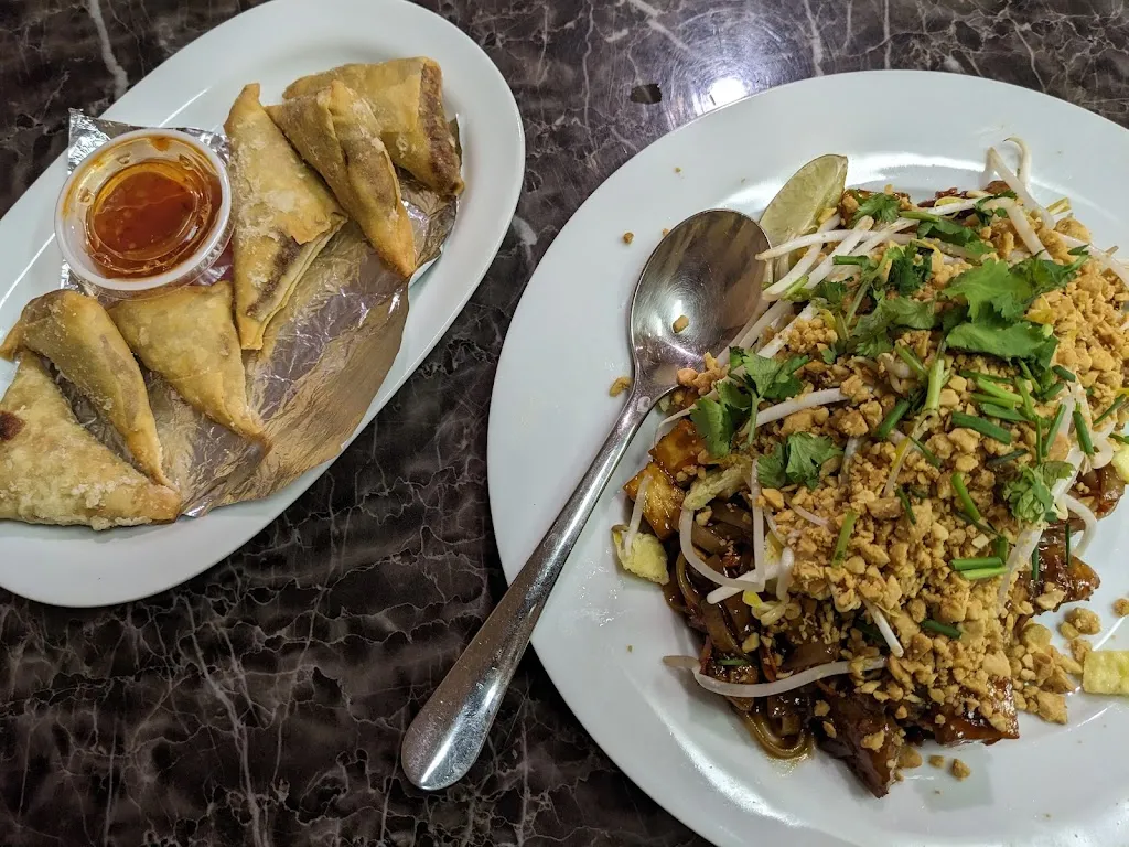 Maria’s Wok n Dine restaurant in Huron East