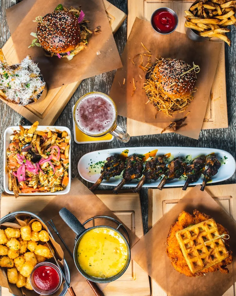 HAMBRGR Crown Point_Hamilton_slider_imagen_3