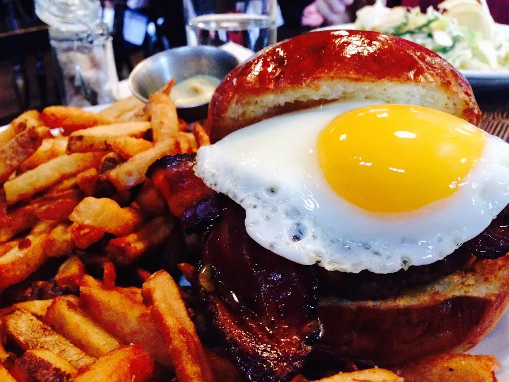 Plank Restobar Augusta_Hamilton_slider_image_3