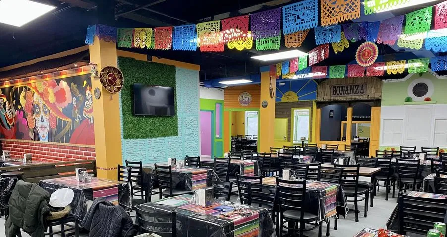 Tenoch Grill and Bar restaurante en Innisfil