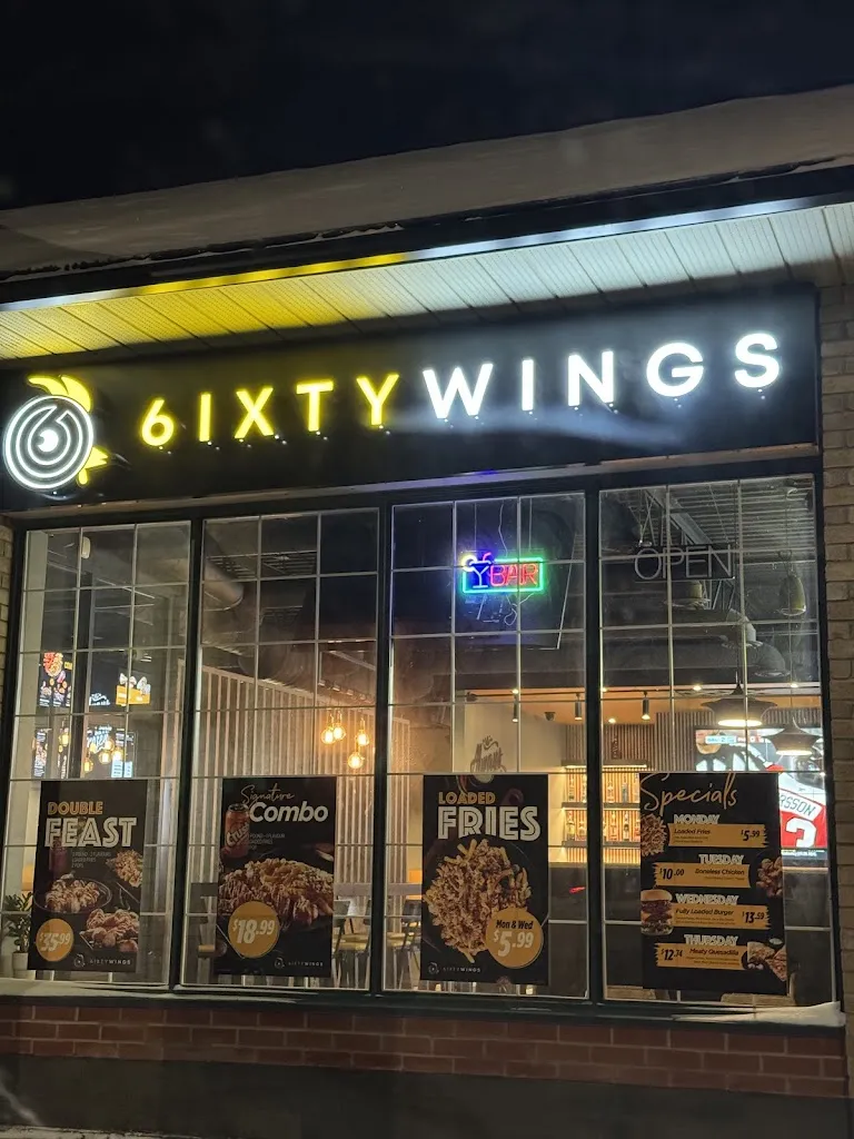6IXTY WINGS_Innisfil_slider_imagen_1