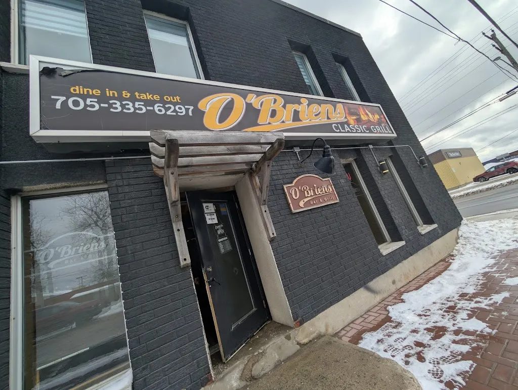 O'Briens Classic Grill restaurante en Kapuskasing