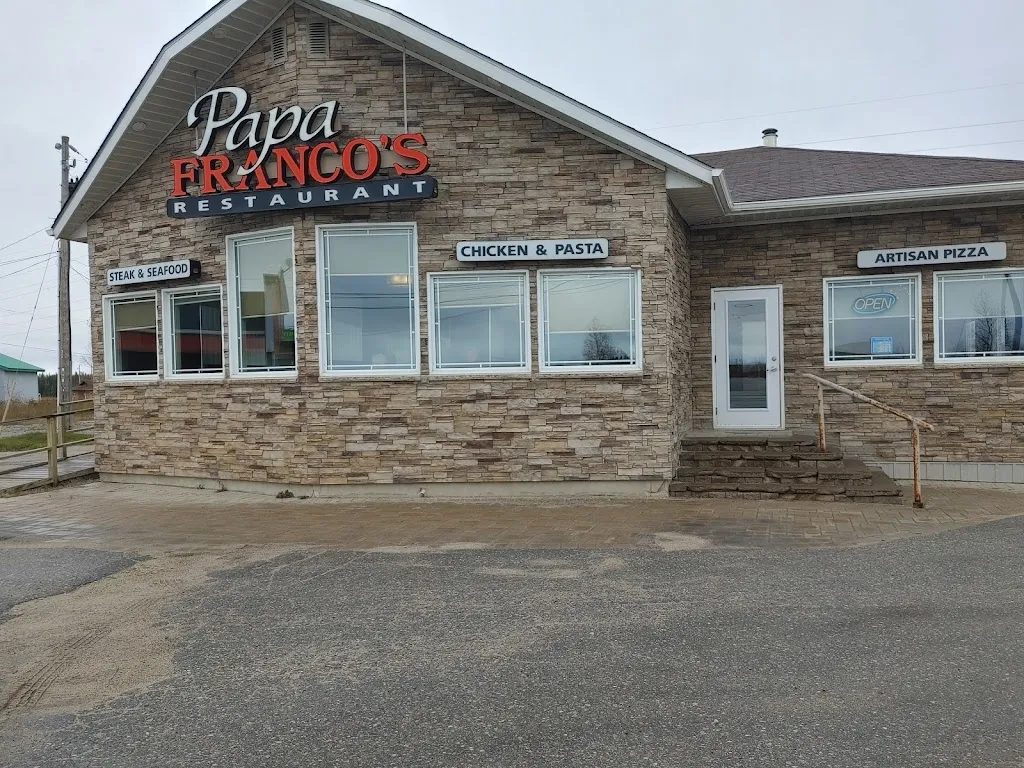 PapaLuigis_Papa Franco's_Kapuskasing_avis