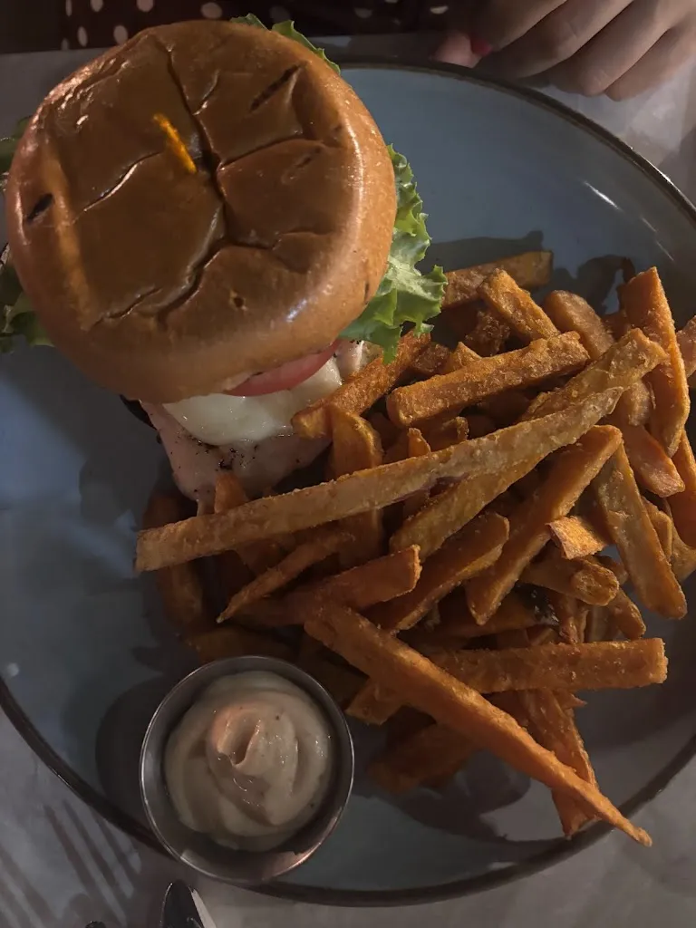Sanmeet Gurudatta_The Corner Place_Jarvis_review