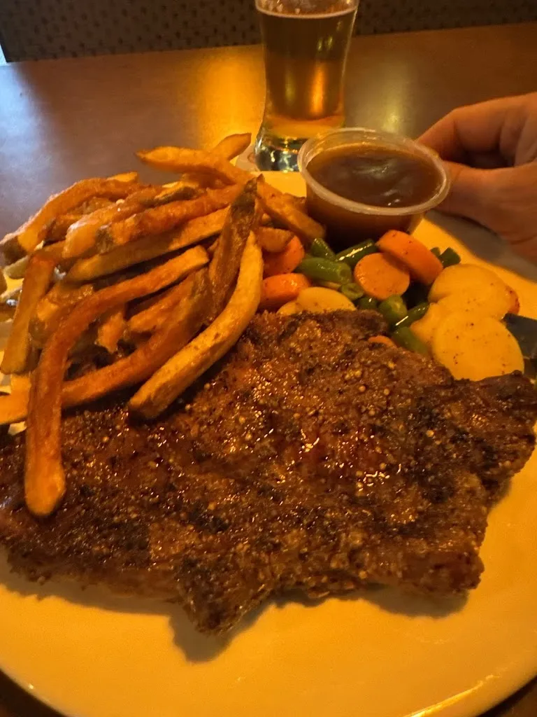 Ryan Allard_Casey's Grill Bar_Kenora_review