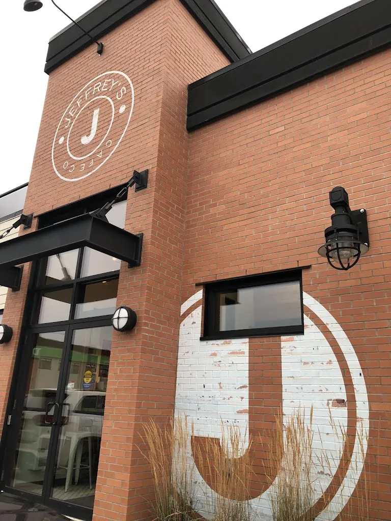 Jeffrey's Cafe Co. - Mill District restaurante en Grande Prairie