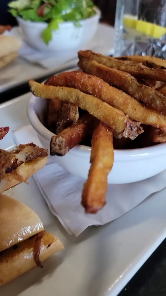 Locals_Kincardine_slider_image_2