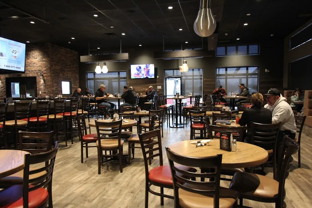 Red Rock Urban BBQ restaurante en Grande Prairie