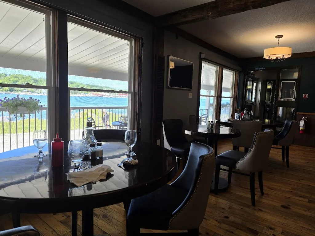 Watersedge Pub and Restaurant ristorante a Manitoulin District