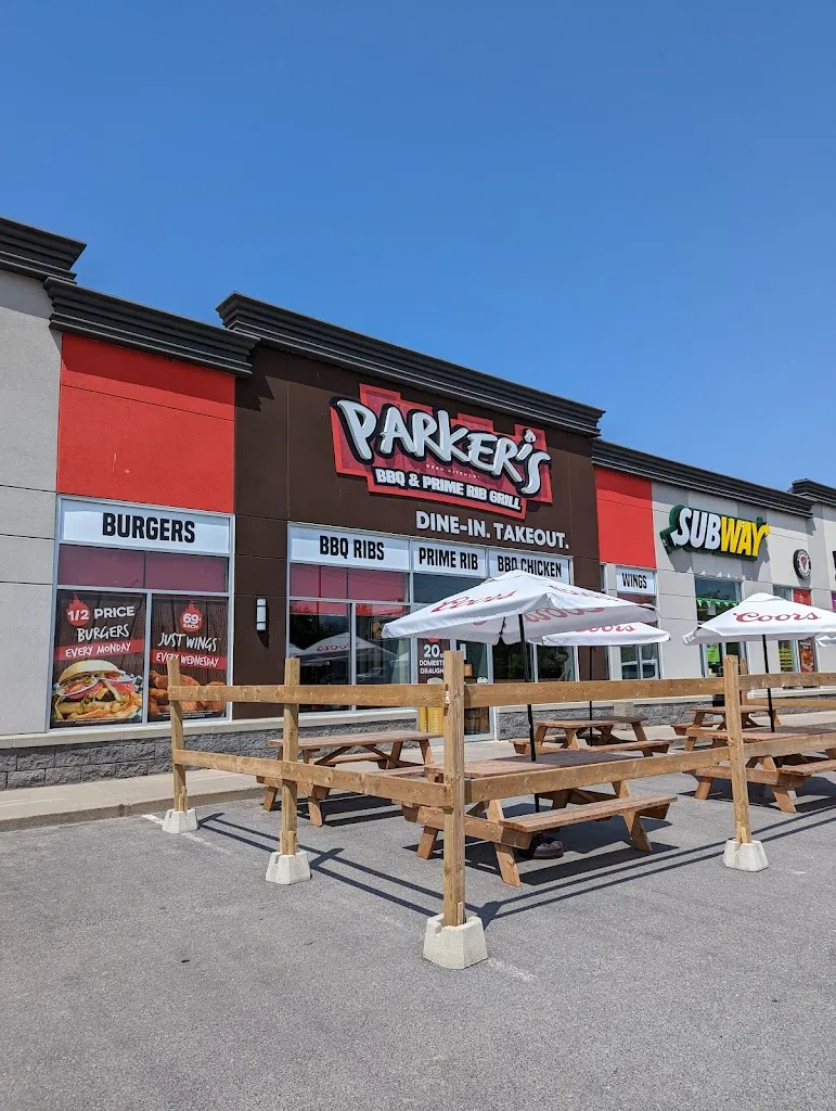 Parker's BBQ & Prime Rib Grill restaurant à Napanee
