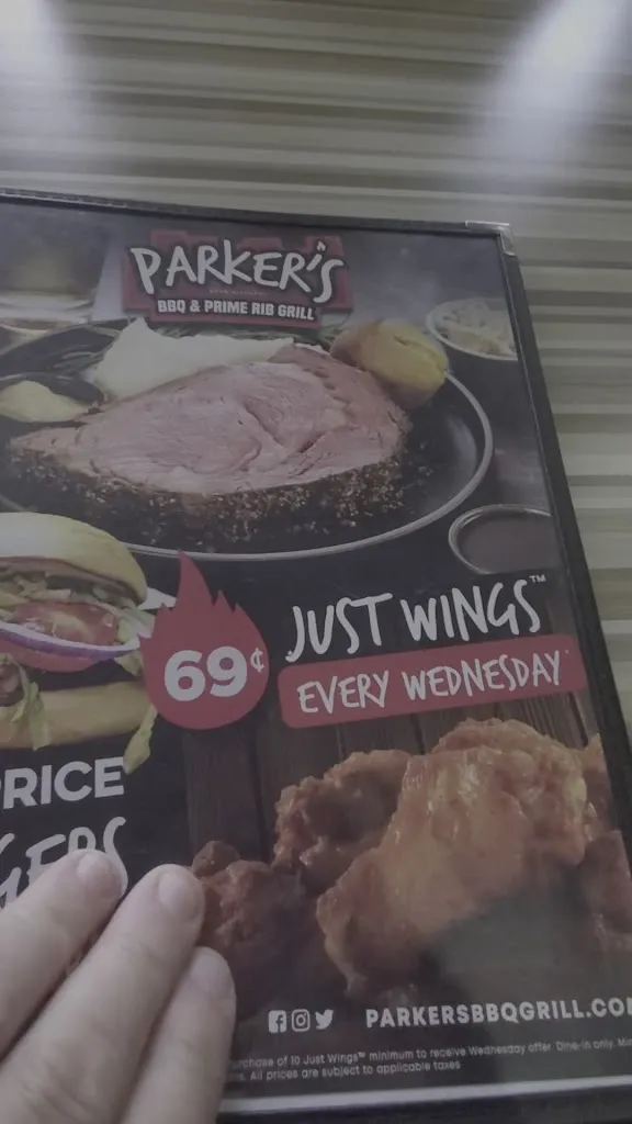 Parker's BBQ & Prime Rib Grill_Napanee_slider_image_2