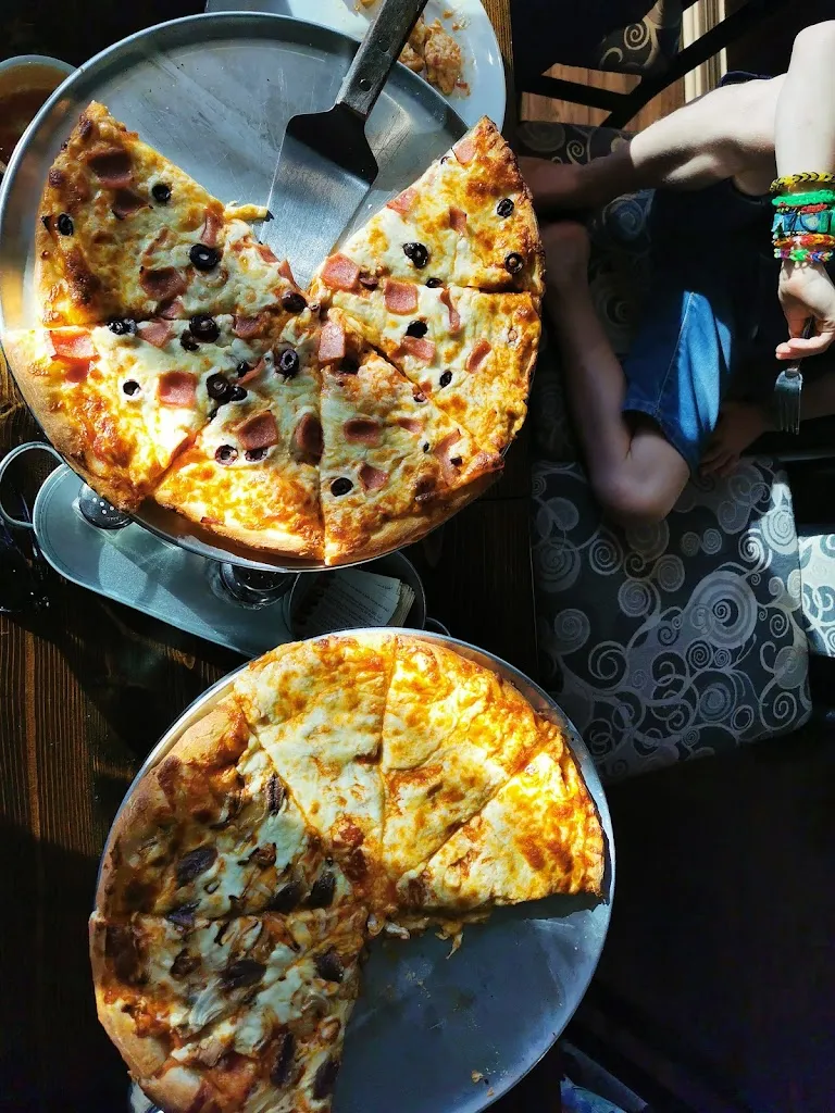 Mamma Mia's Pizza Napanee_Napanee_slider_image_3