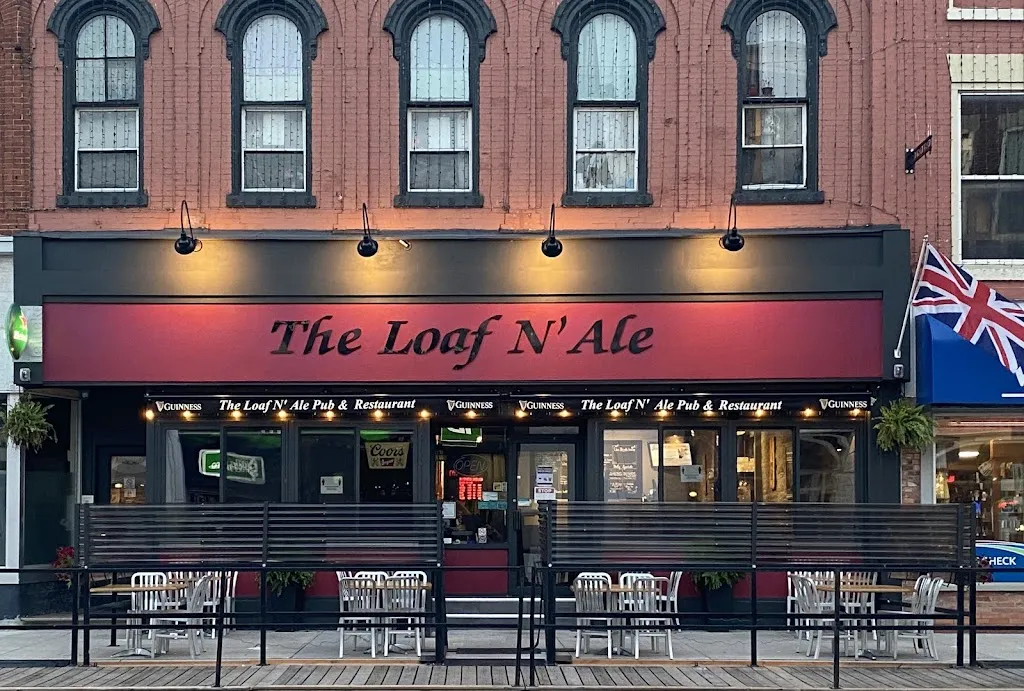 The Loaf N’ Ale Pub Napanee restaurant à Napanee Downtown