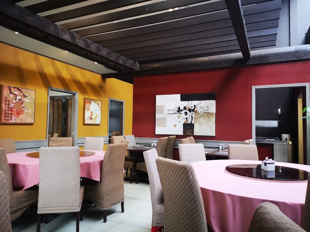 Royal Garden Restaurant restaurante en Hinton