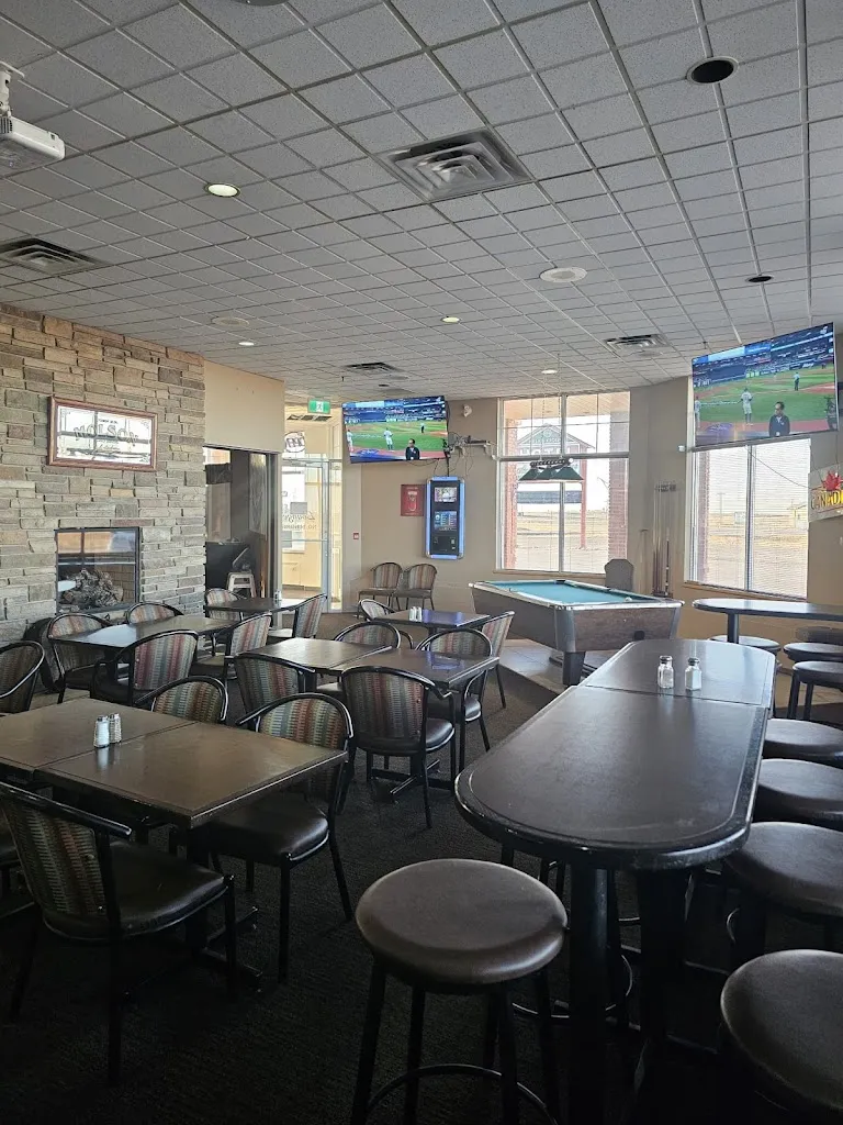 KK Restaurant & Lounge restaurante en Killam