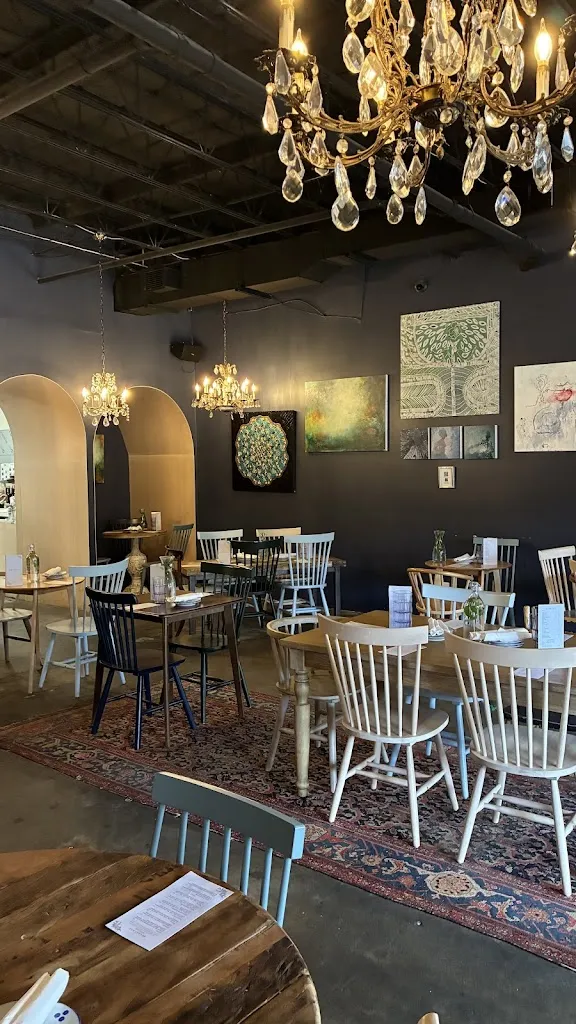 Narenj restaurante en Oakville