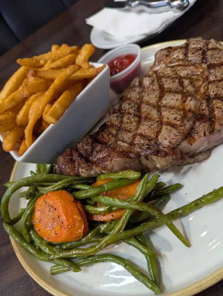 Leto's Steakhouse & Bar_Lacombe_slider_immagine_3