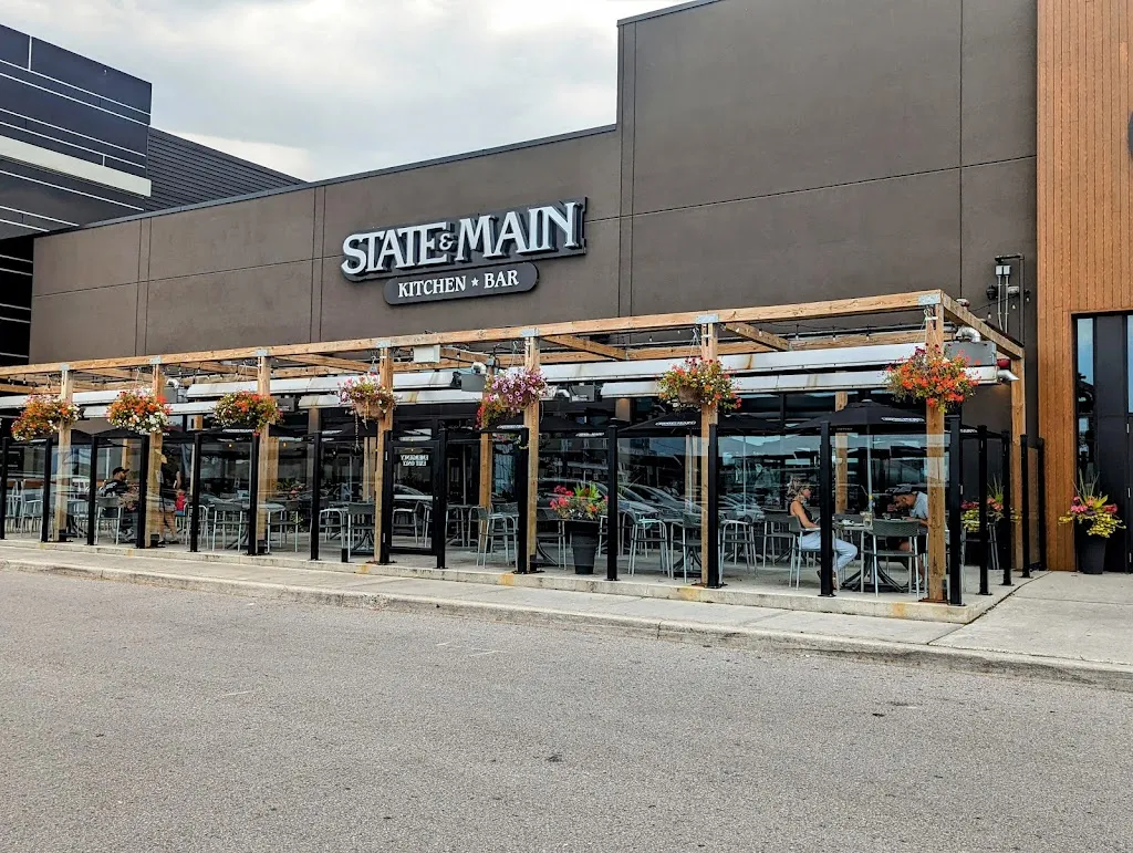State & Main restaurante en Pickering