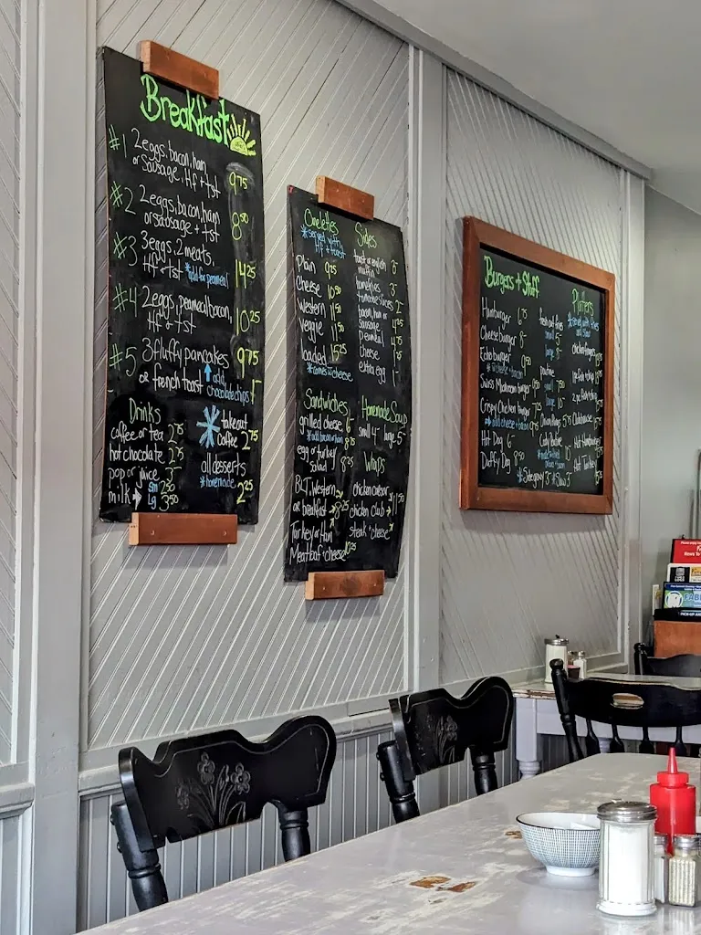 Menu_Echoes Restaurant_Powassan_image_old_1