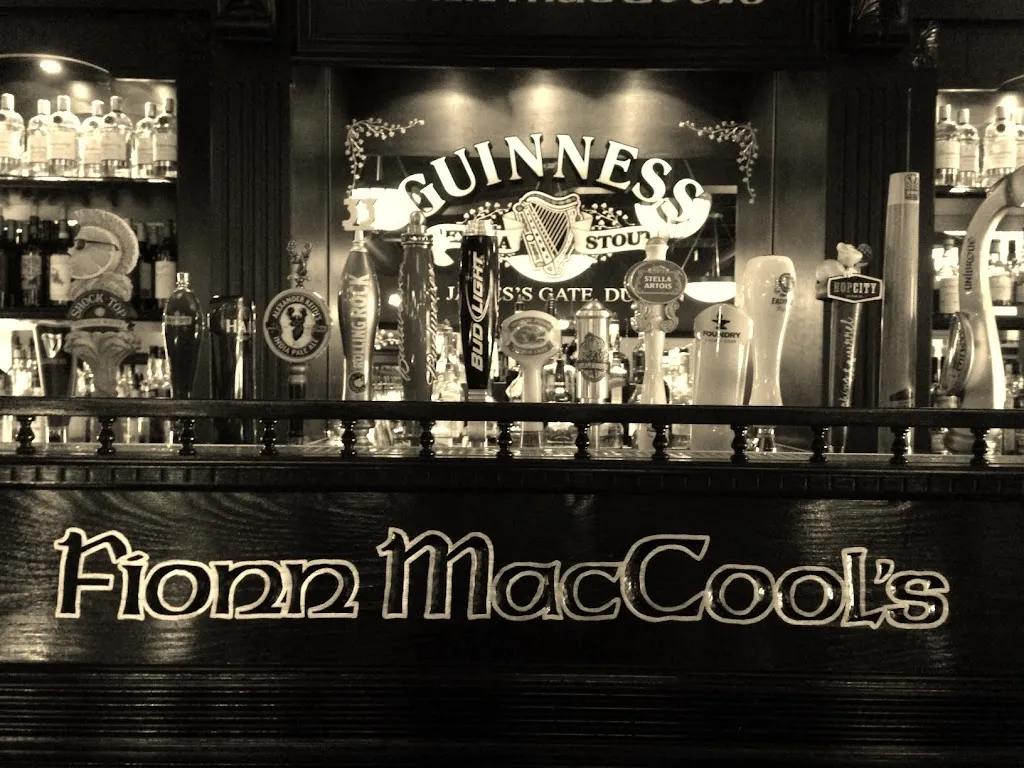 Fionn MacCool's restaurante en Rayside-Balfour