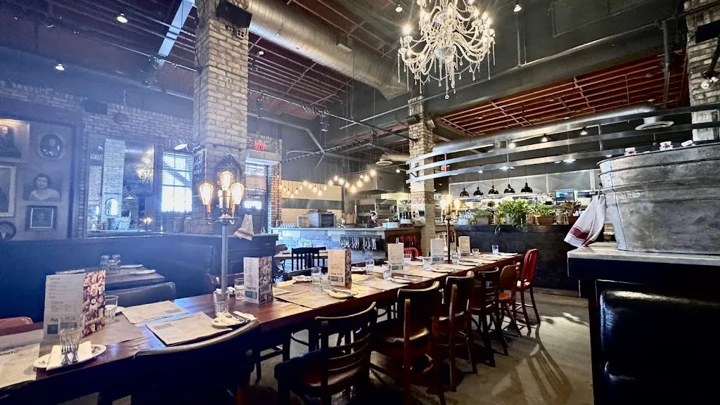 Scaddabush Italian Kitchen & Bar Richmond Hill_Richmond Hill_slider_imagen_3