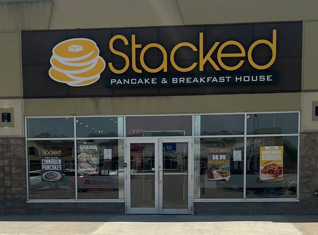 Stacked Pancake & Breakfast House restaurante en Renfrew