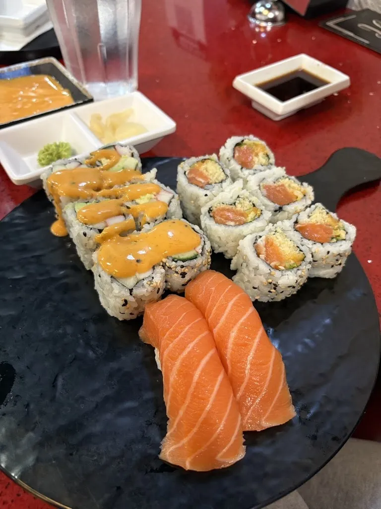 J C Sushi_Simcoe_slider_image_3