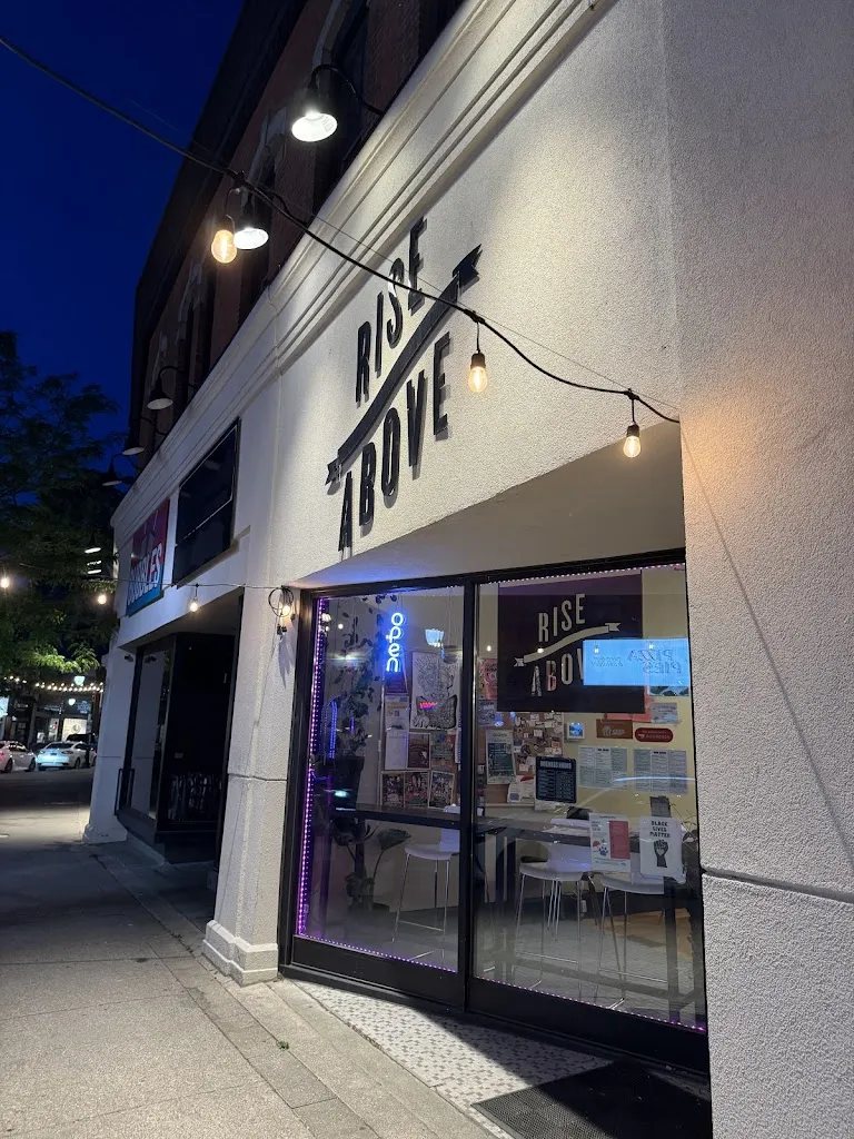 Rise Above Restaurant restaurante en St. Catharines