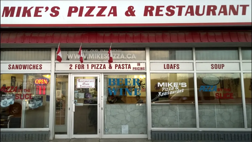 Mikes Pizza restaurante en Athabasca