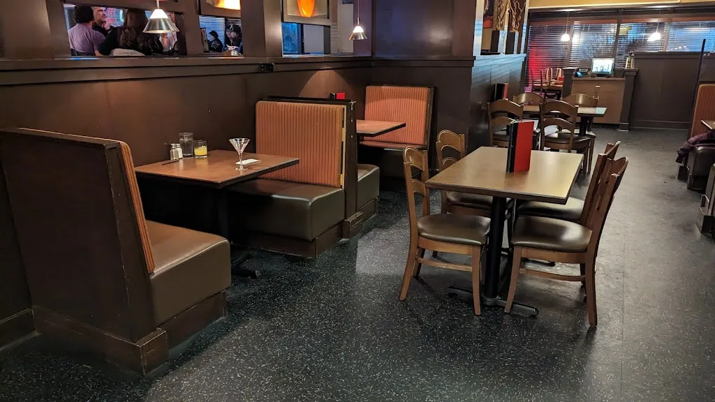 Casey’s Grill Bar_Timmins_slider_immagine_3
